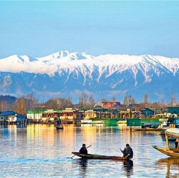 srinagar kashmir scenic view snow mountains